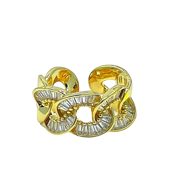 Gold Zircon Baguette Twisted Ring - Picture 6 of 8